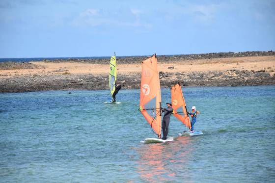 Gecko Windsurf School, photo 3